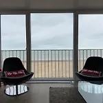 アパート Modern Seaview At - 6 Guests コクセッド