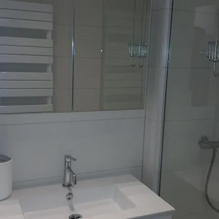 Lägenhet Modern Seaview At - 6 Guests *
